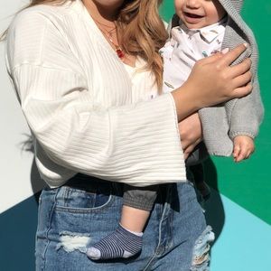 Cream simple sweater